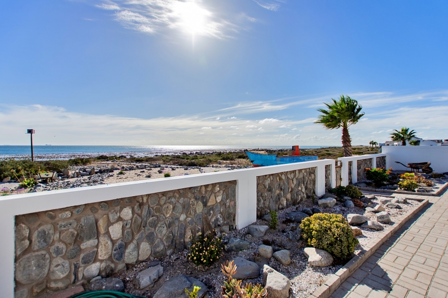3 Bedroom Property for Sale in Sandy Point Western Cape